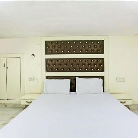 Mishra Residency Hotel Amritsar Bagian luar foto
