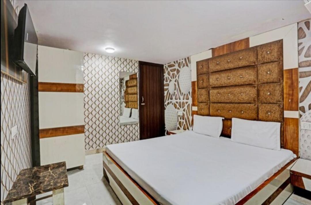 Mishra Residency Hotel Amritsar Bagian luar foto